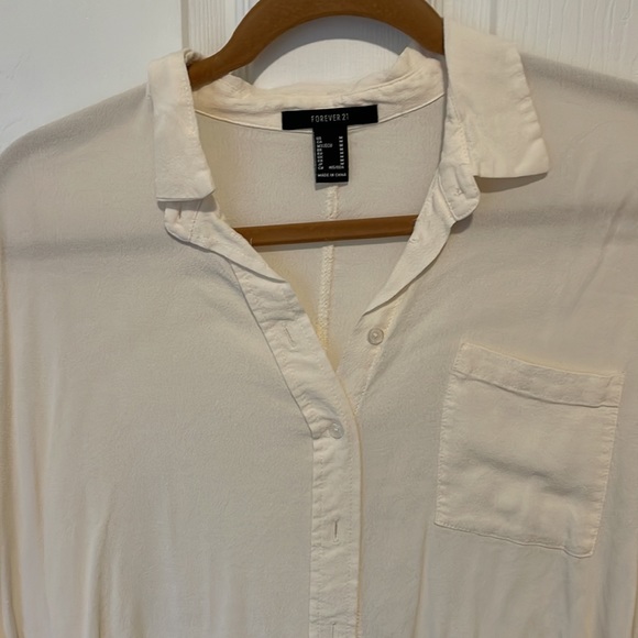 NWOT Forever 21 Cropped Button Down - Picture 2 of 3